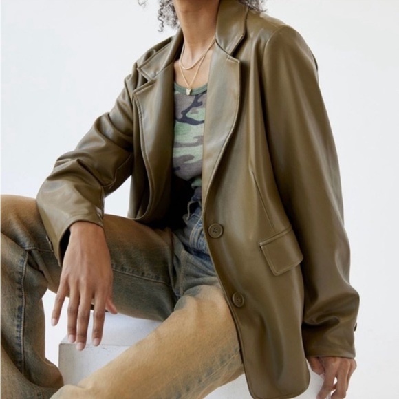 Urban Outfitters Oversized Jules Faux Leather Blazer Olive Small - Picture 3 of 15